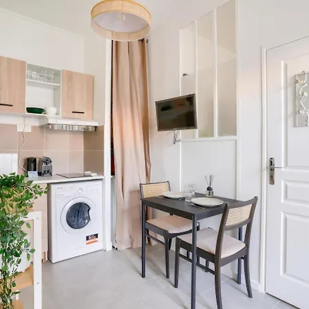 Beautiful 1 Bedroom - 15 District Appartamento Parigi