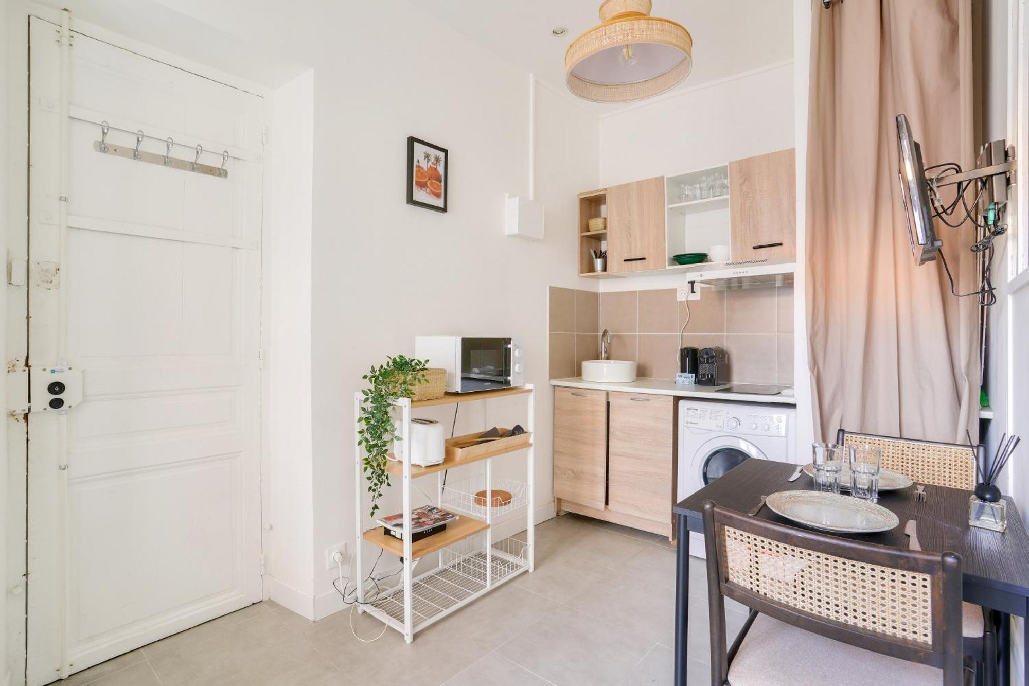 Beautiful 1 Bedroom - 15 District Parigi