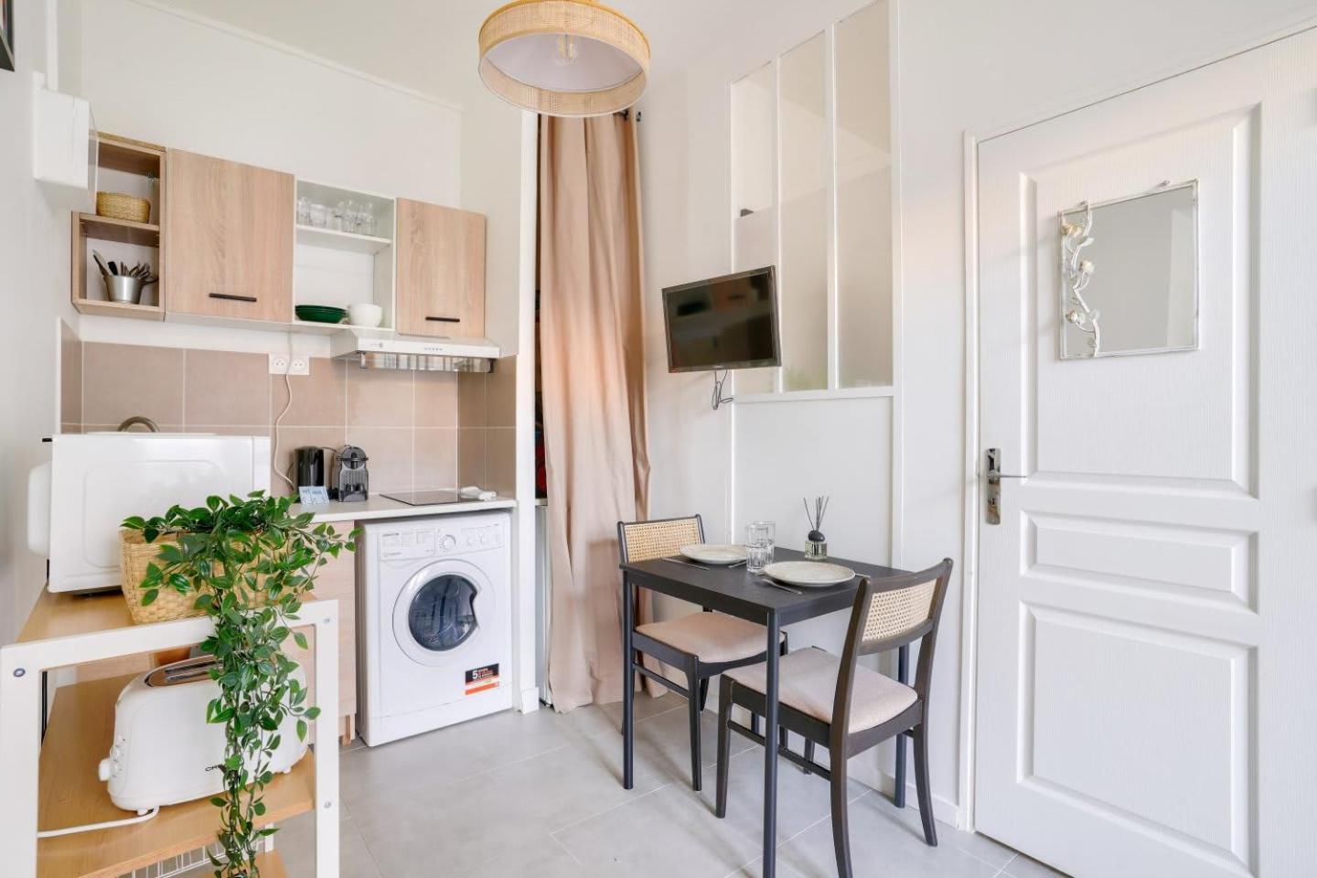 Beautiful 1 Bedroom - 15 District Appartamento Parigi